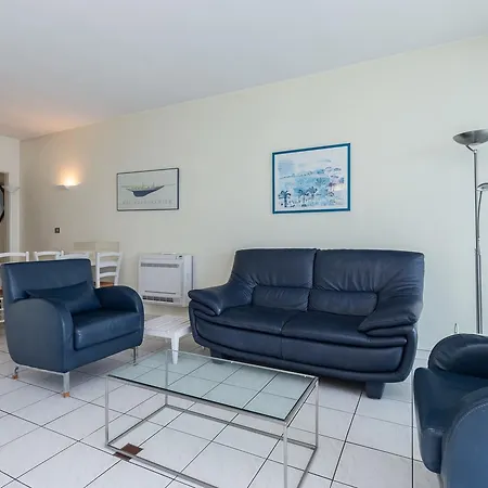 Apartment Eden Beach 1 *